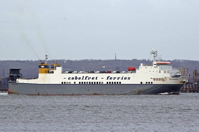 Thames Departure: CELANDINE           