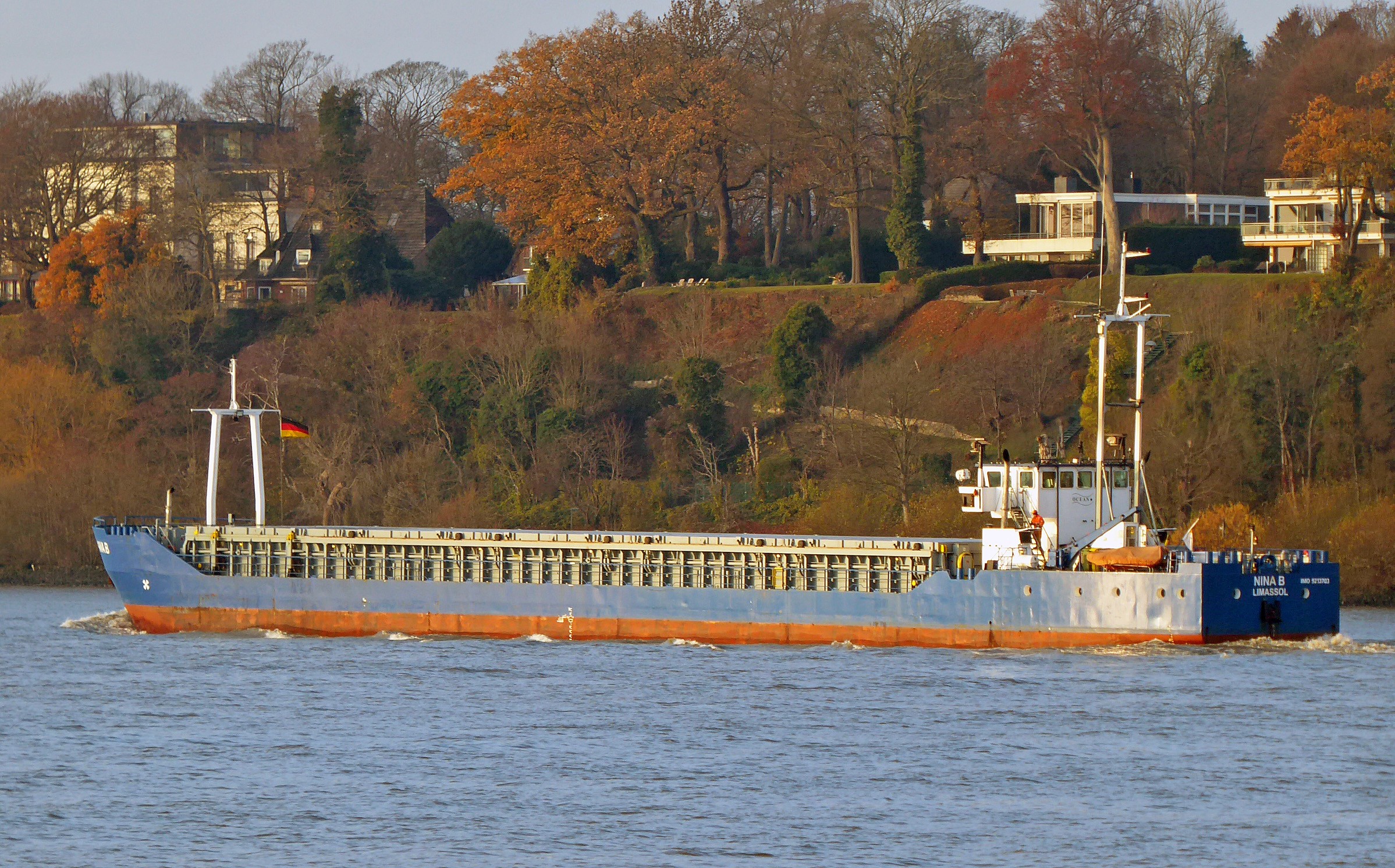 Humber Departure: NINA B              