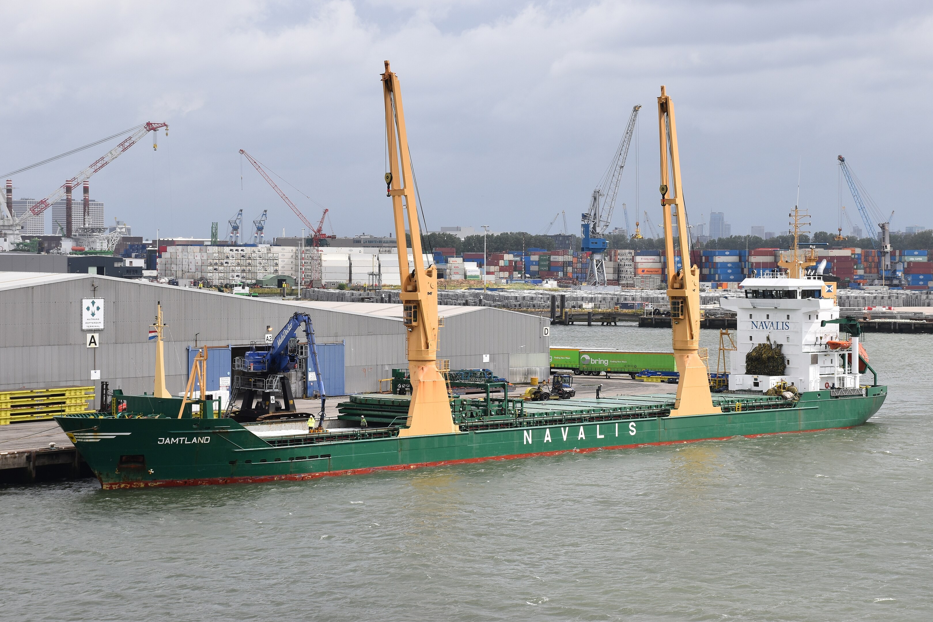 Transit: JAMTLAND entering English South Coast at The Dover Strait