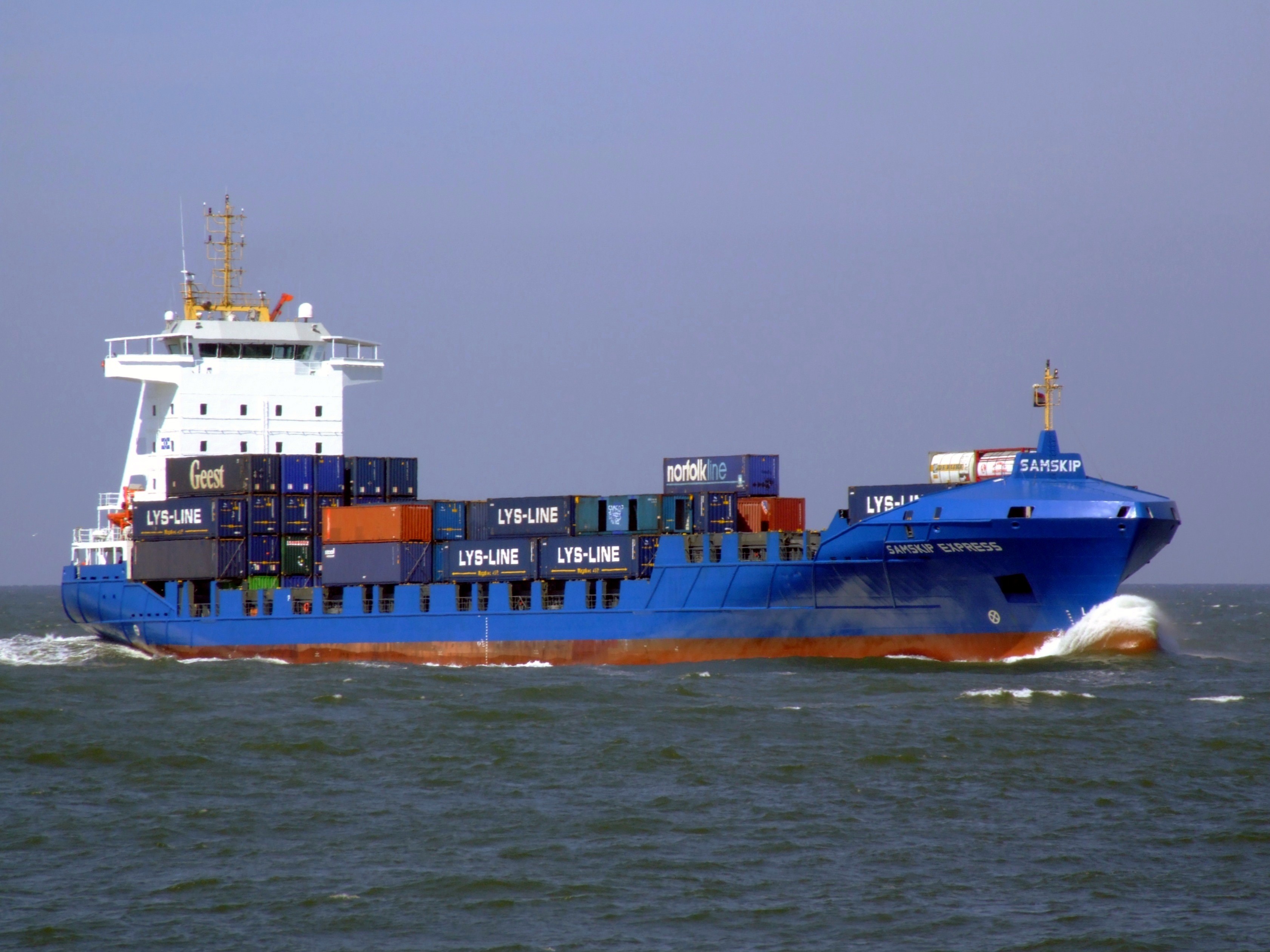 Humber Departure: SAMSKIP EXPRESS     