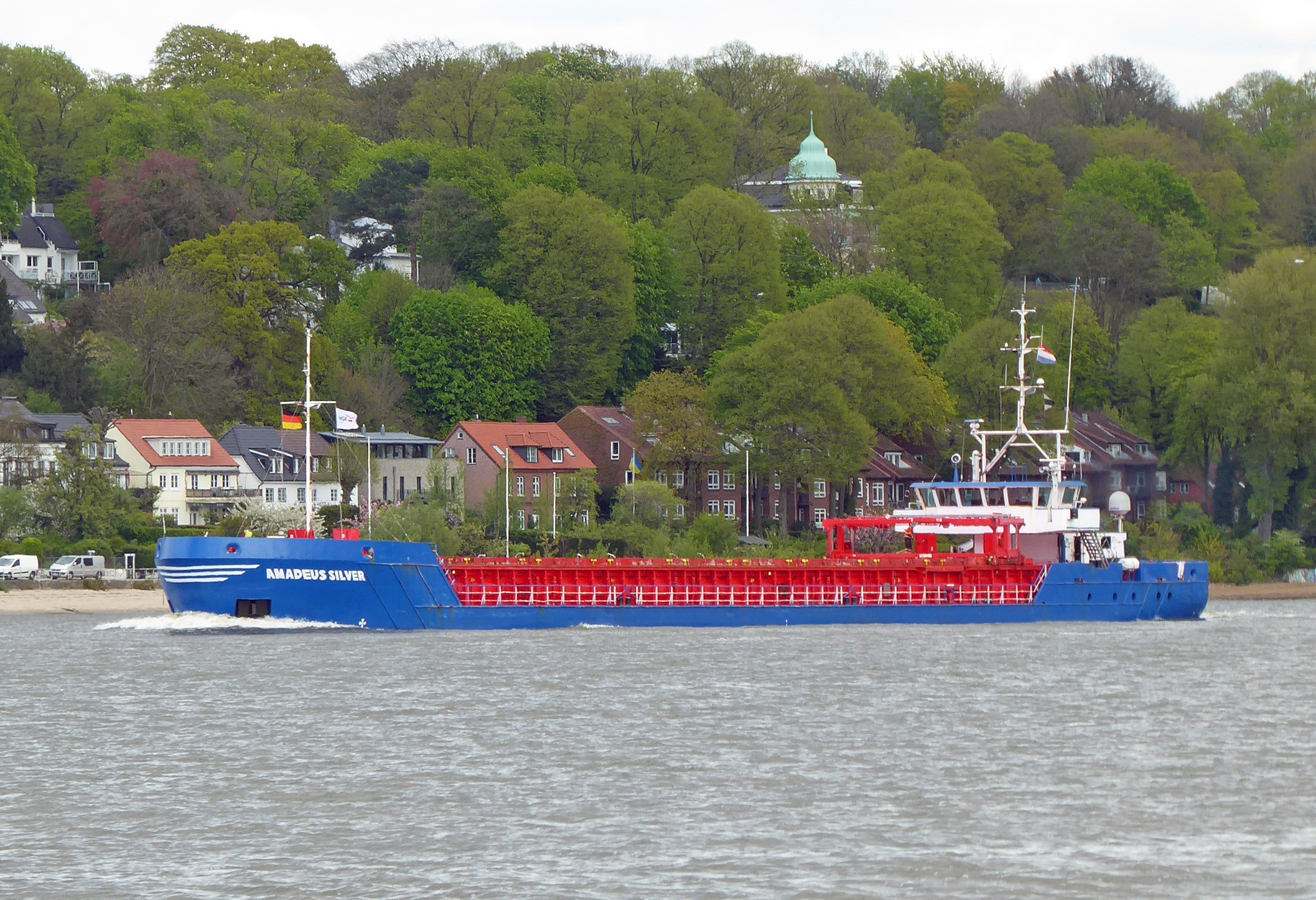 Transit: AMADEUS SILVER       entering English South Coast at The Dover Strait