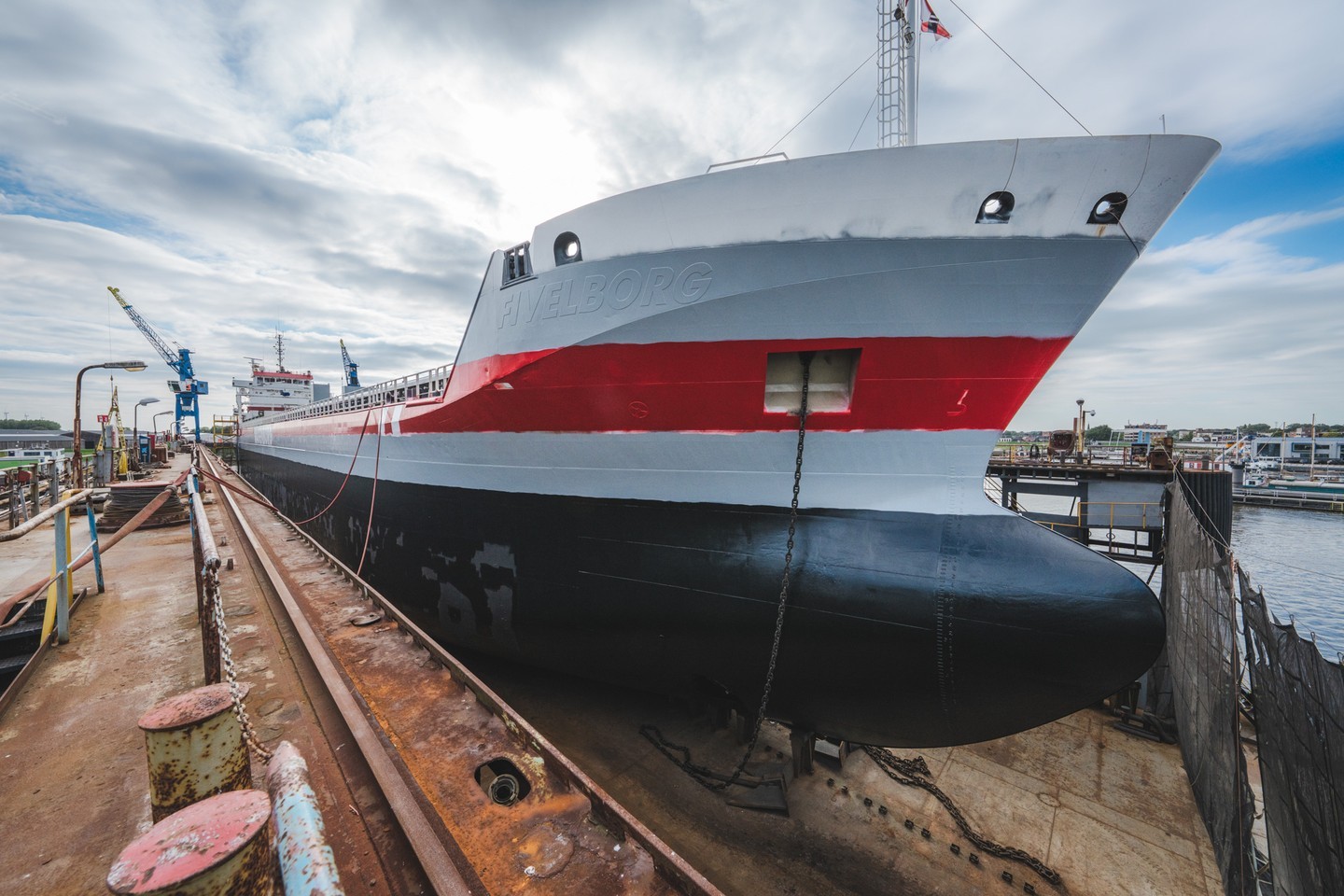  Scottish East Coast - FIVELBORG            transiting John O'Groats Approach