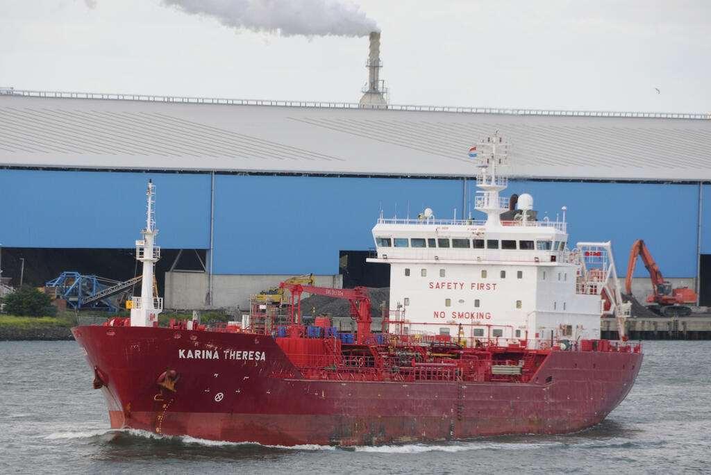 Transit: KARINA THERESA       entering English South Coast at The Dover Strait
