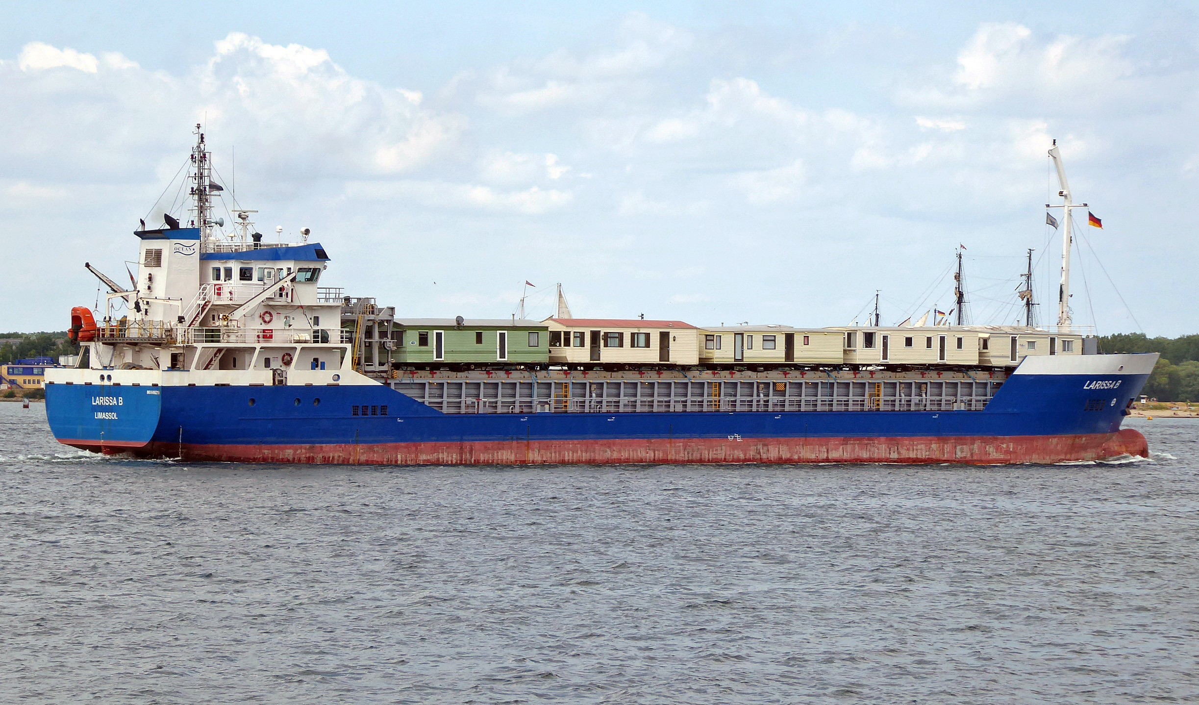Transit: LARISSA B            entering English South Coast at The Dover Strait