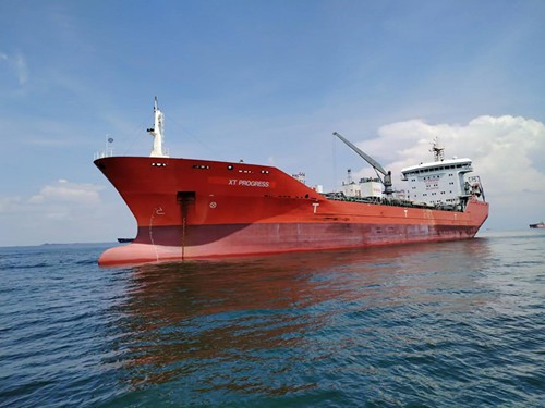 Transit: XT PROGRESS          entering English South Coast at The Dover Strait