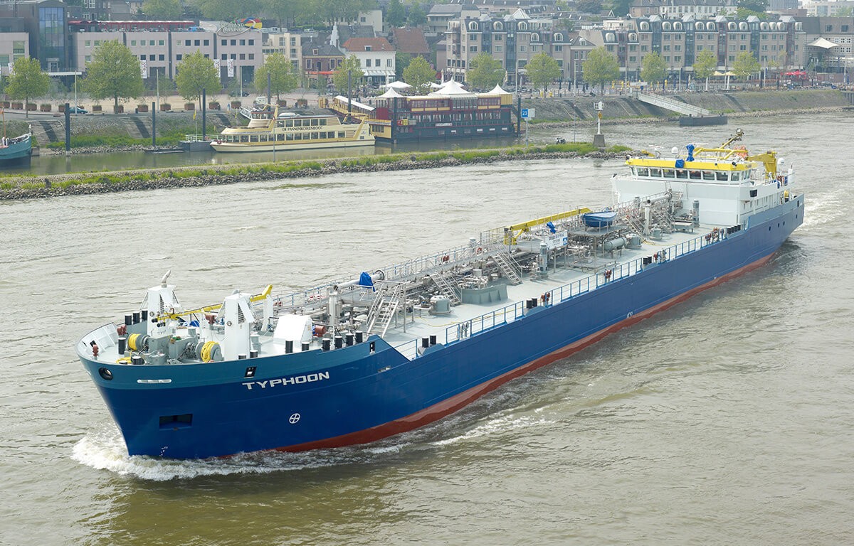 Transit: TYPHOON entering English South Coast at The Dover Strait