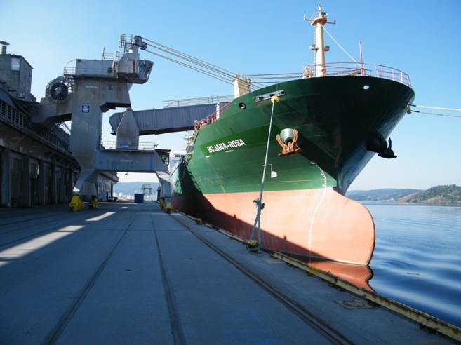 Transit: EC FATMA             entering English South Coast at The Dover Strait