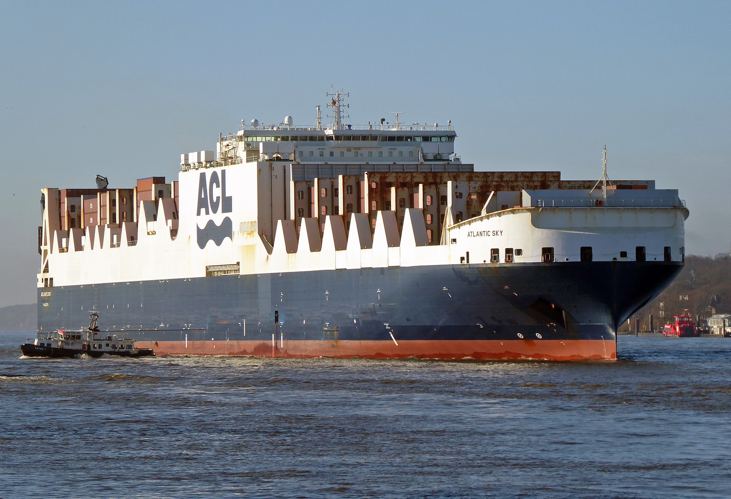 Transit: ATLANTIC SKY         entering English South Coast at The Dover Strait