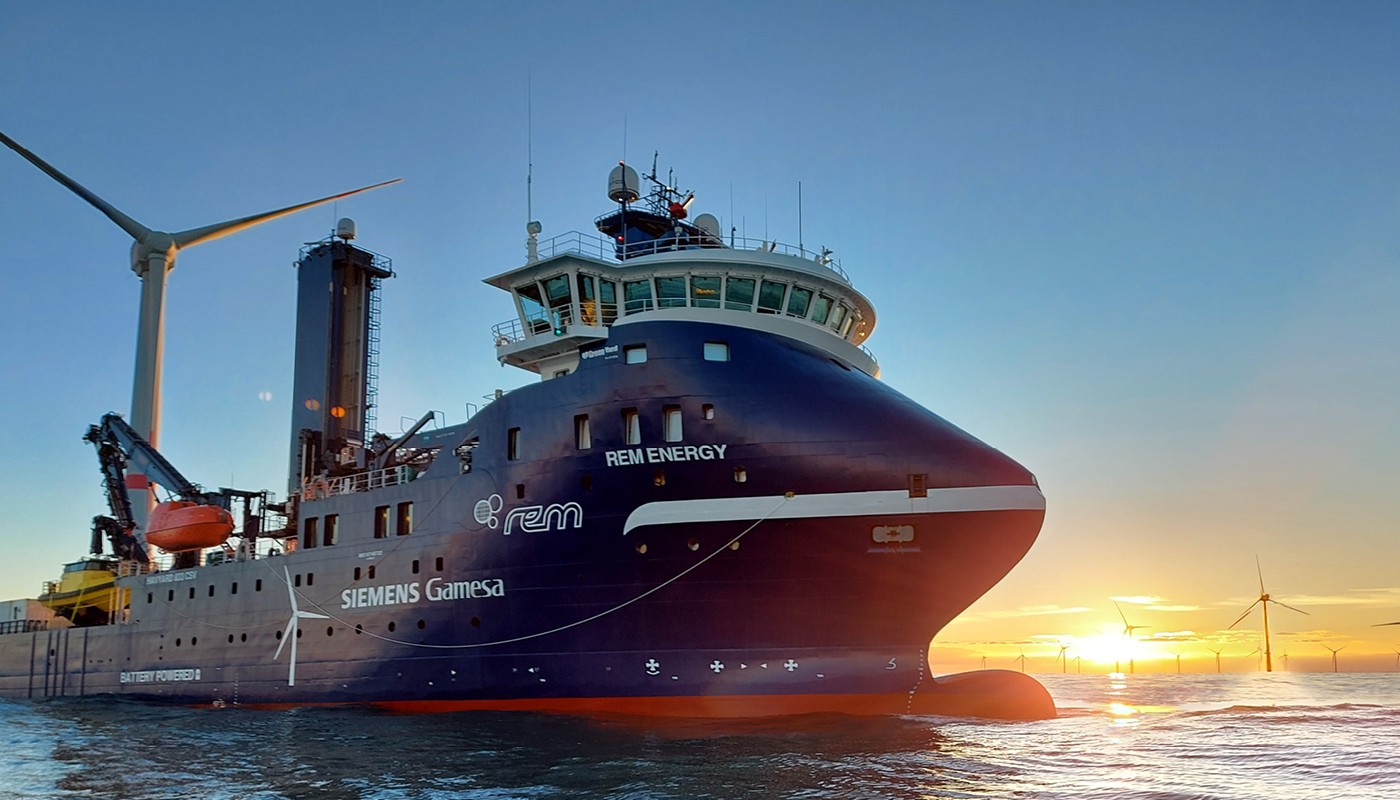 Felixstowe Departure: REM ENERGY          