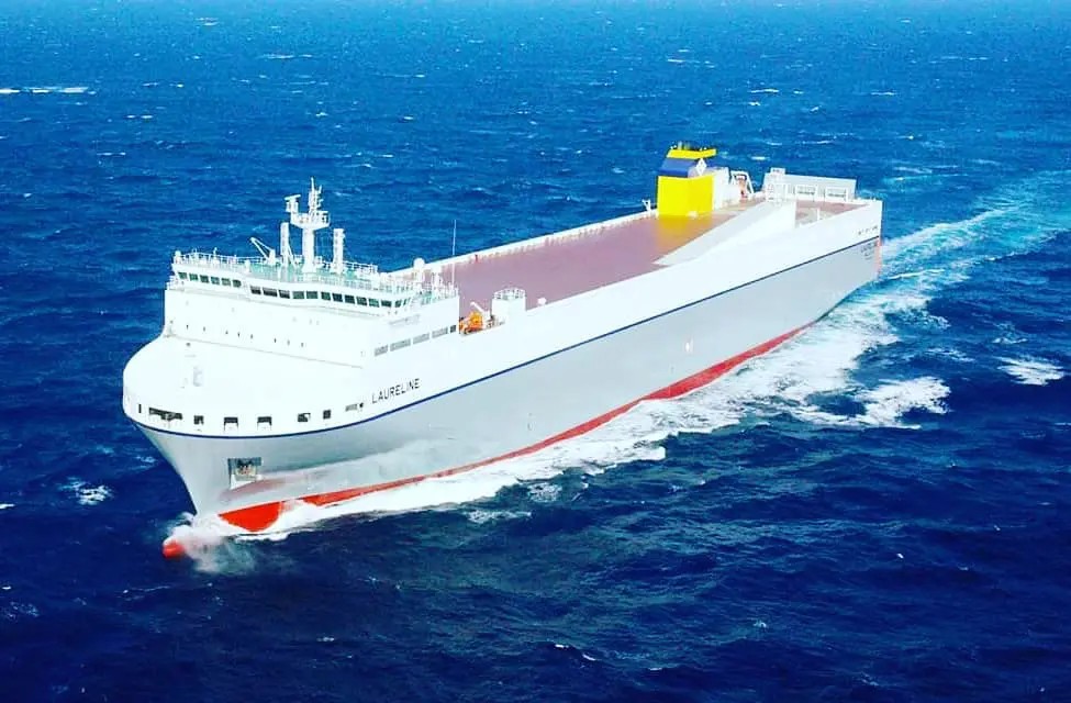 Transit: LAURELINE            entering English South Coast at The Dover Strait