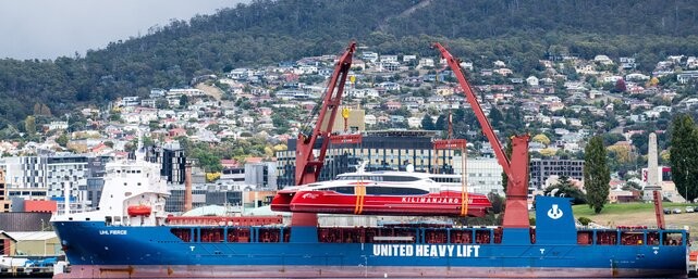 Transit: UHL FIERCE           entering English South Coast at The Dover Strait
