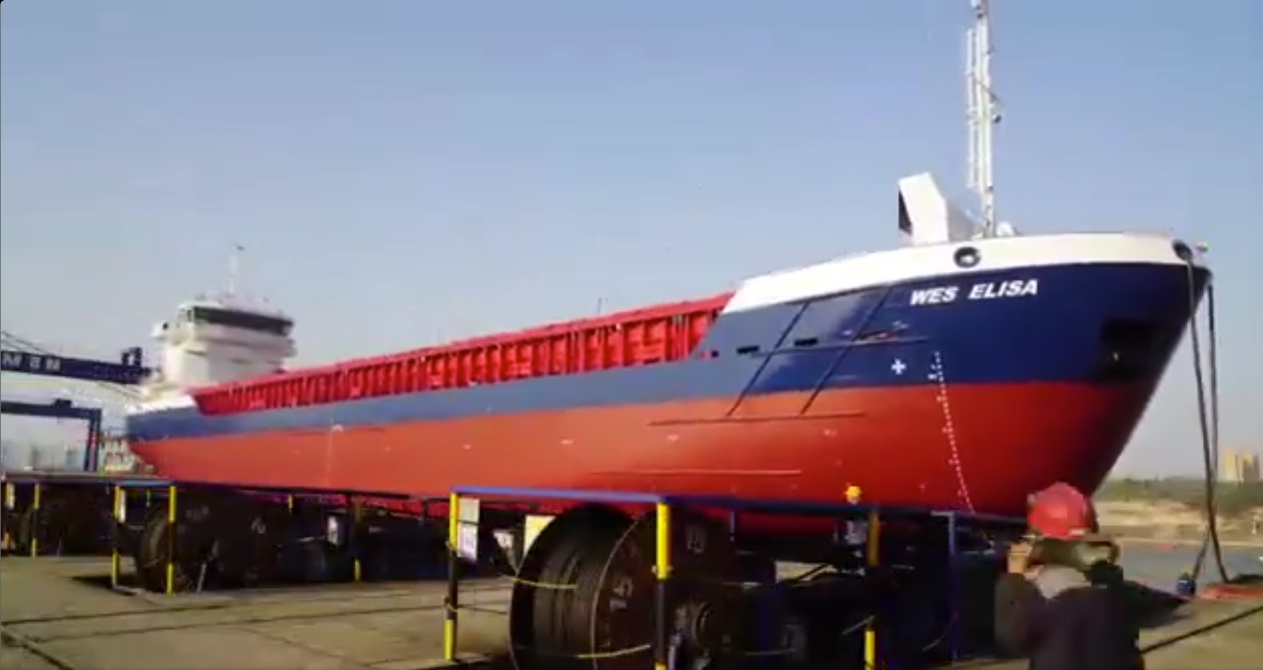 Transit: WES ELISA            entering English South Coast at The Dover Strait