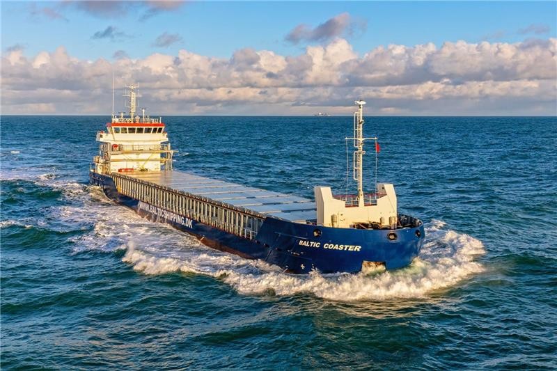 Humber Departure: BALTIC COASTER      