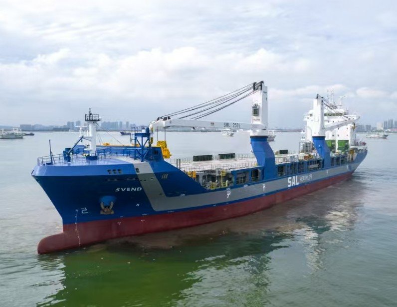  Irish Sea - SVEND transiting Irish Sea off Dublin
