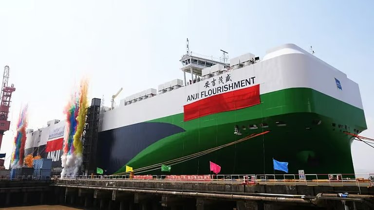 Transit: ANJI FLOURISHMENT    entering English South Coast at The Dover Strait