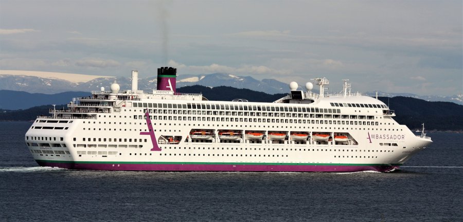 Thames Departure: AMBIENCE