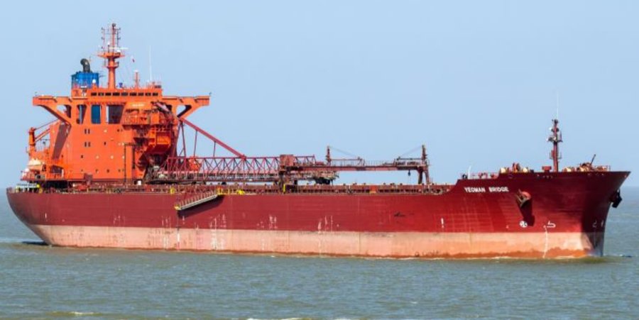  Scottish North Coast - YEOMAN BRIDGE transiting Thurso Coast
