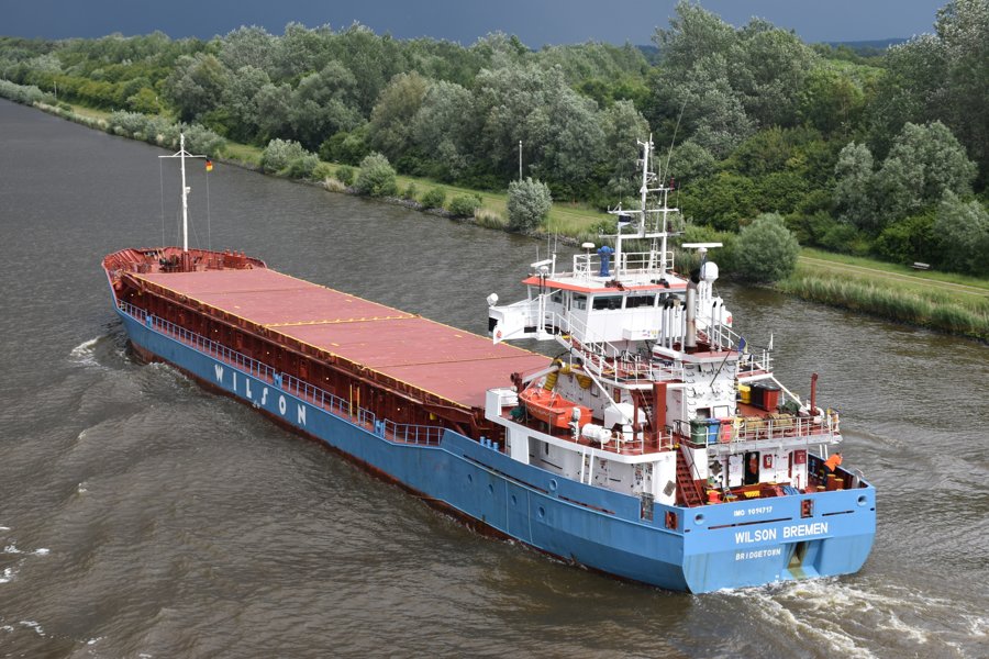 Thames Arrival: WILSON BREMEN