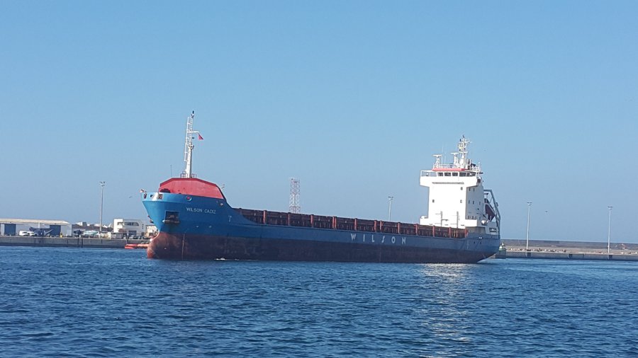 Transit: WILSON CADIZ         entering English South Coast at The Dover Strait