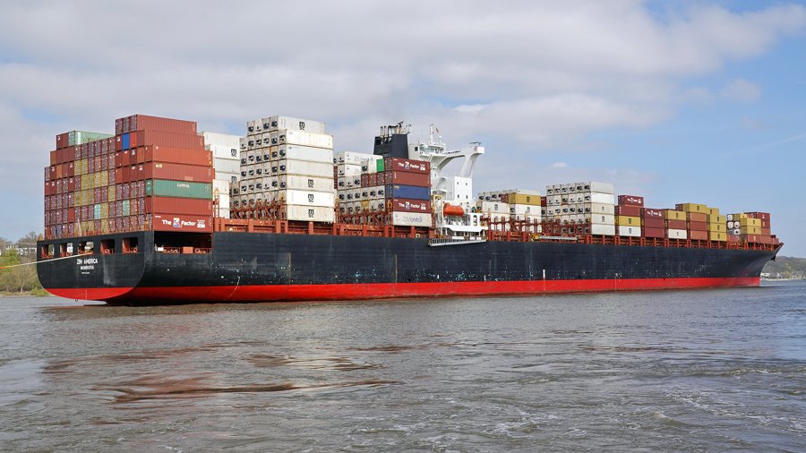 Transit: ZIM AMERICA          entering English South Coast at The Dover Strait
