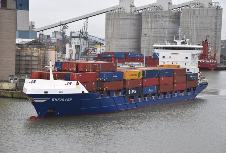  Irish Sea - ENFORCER transiting Irish Sea off Dublin