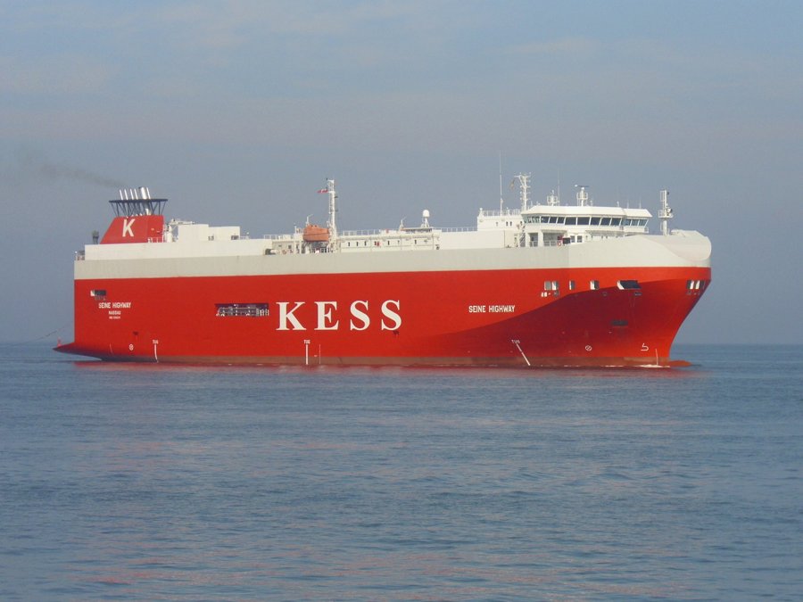 Transit: SEINE HIGHWAY entering English South Coast at The Dover Strait