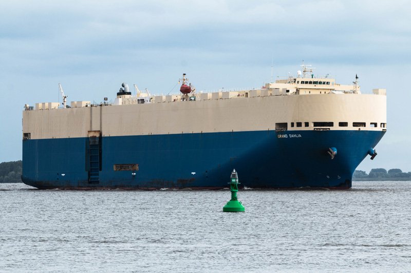 Southampton Departure: GRAND DAHLIA        