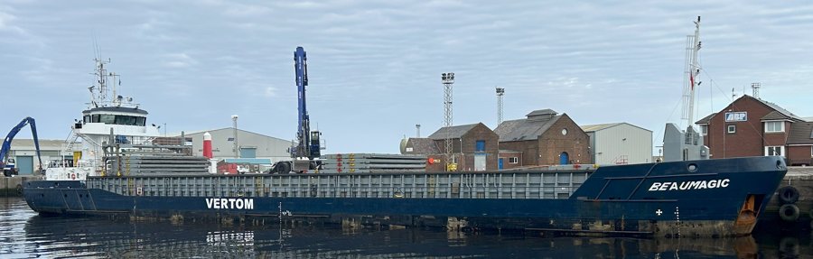  Irish Sea - BEAUMAGIC            transiting Irish Sea off Anglesey