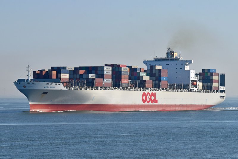 Southampton Departure: OOCL SEOUL          