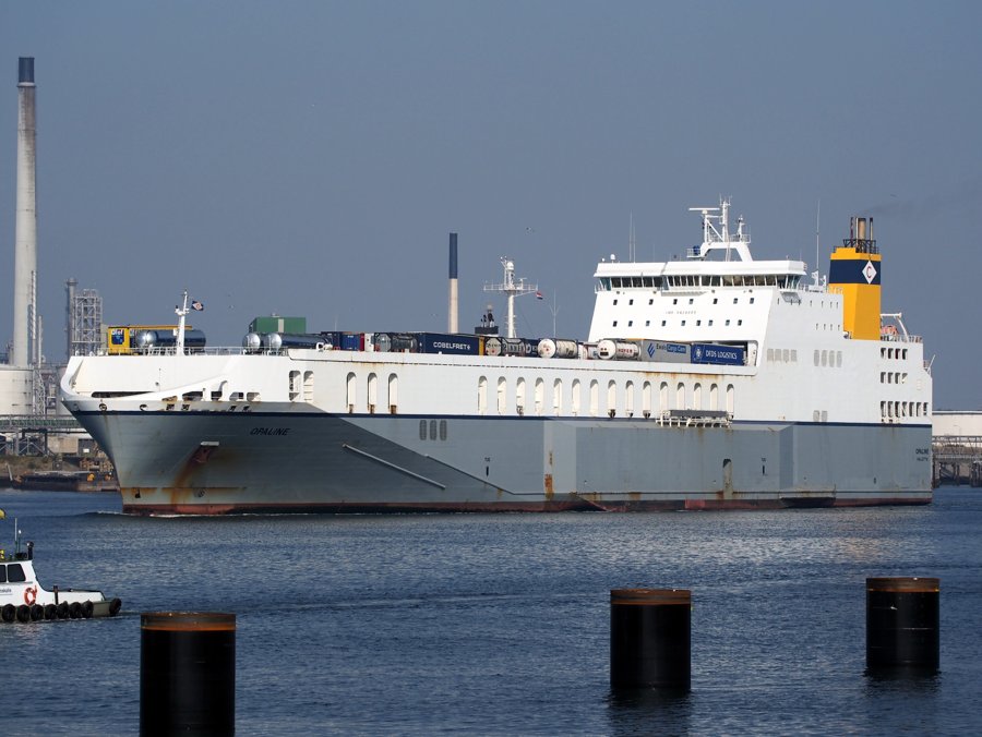 Transit: OPALINE entering English South Coast at The Dover Strait
