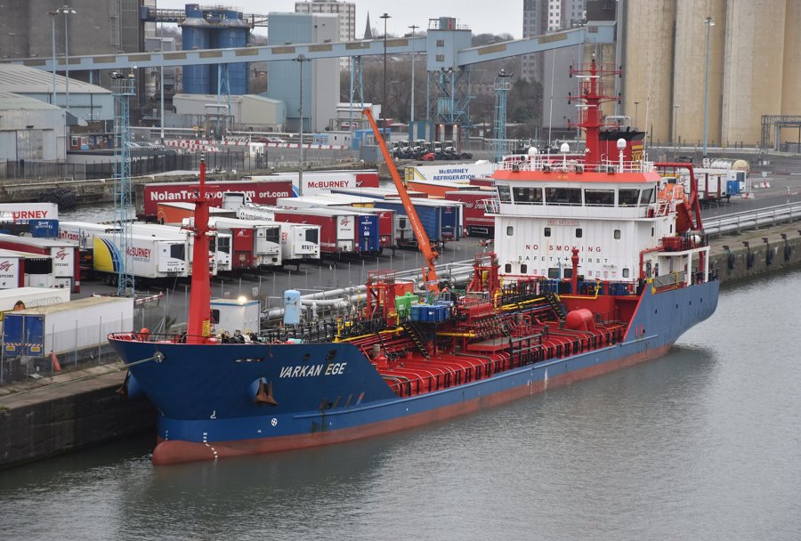Thames Departure: VARKAN EGE 