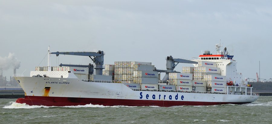 Transit: ATLANTIC KLIPPER     entering English South Coast at The Dover Strait