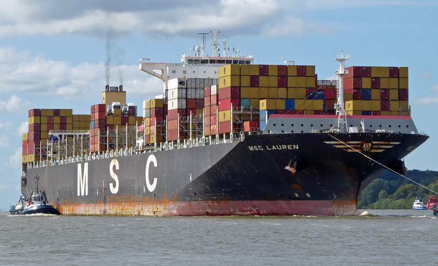 Felixstowe Arrival: MSC LAUREN          