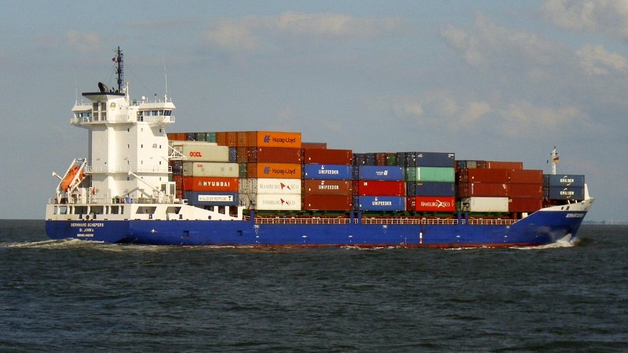  Scottish East Coast - BERNHARD SCHEPERS transiting Berwick Coast