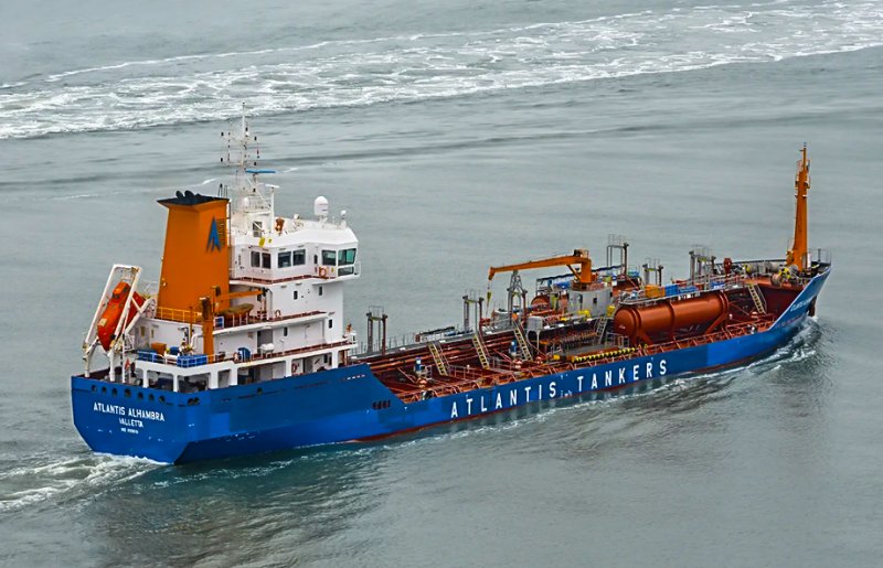 Transit: ATLANTIS ALHAMBRA    entering English South Coast at The Dover Strait
