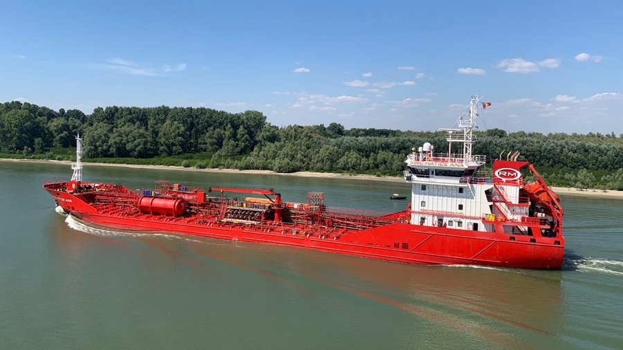 Transit: MRC HATICE ANA       entering English South Coast at The Dover Strait