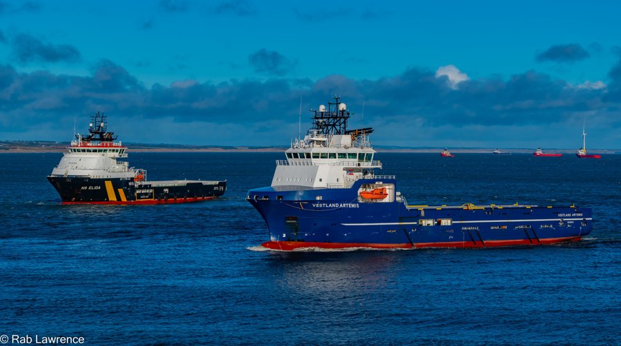 Scottish East Coast - VESTLAND ARTEMIS     transiting John O'Groats Approach