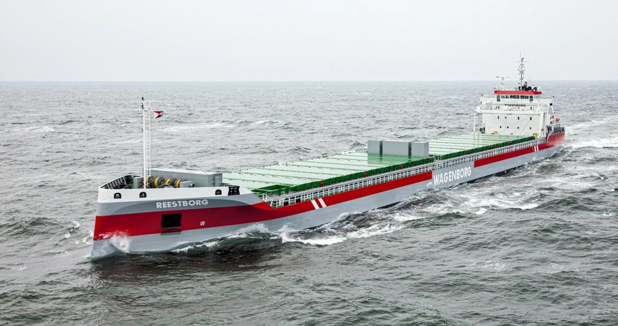 Transit: REESTBORG entering English South Coast at The Dover Strait