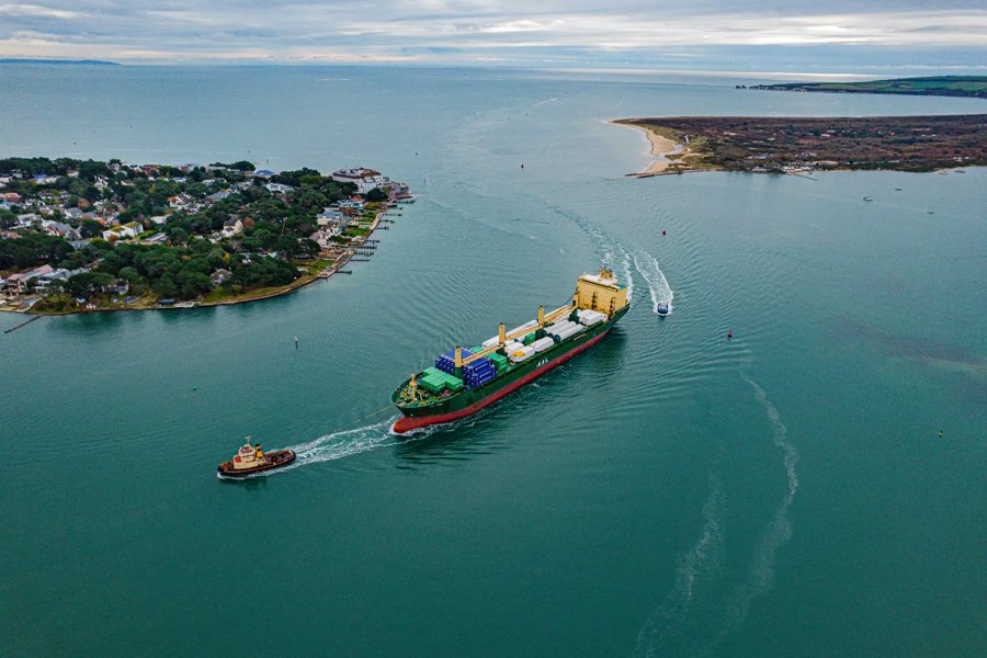 Photograph of the Multipurpose Cargo Ship: AAL PARIS            (IMO: 9594494). Documented in UK and Regional Shipping Movements.