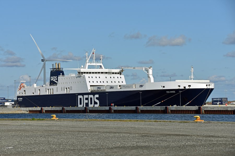 Humber Departure: ARK DANIA