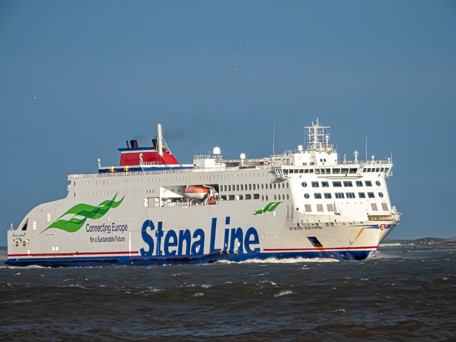  Irish Sea - STENA ESTRID transiting Irish Sea off Anglesey