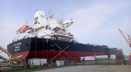 Transit: POLYDEFKIS           entering English South Coast at The Dover Strait