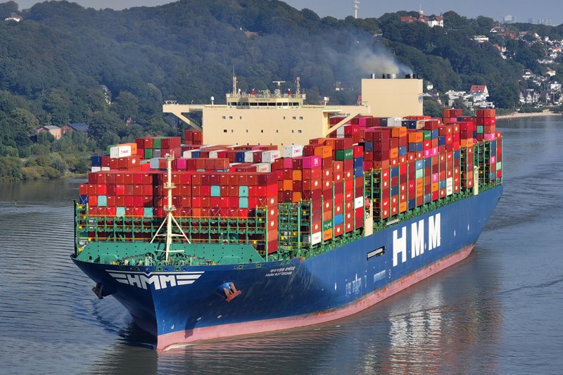 Southampton Departure: HMM ROTTERDAM       