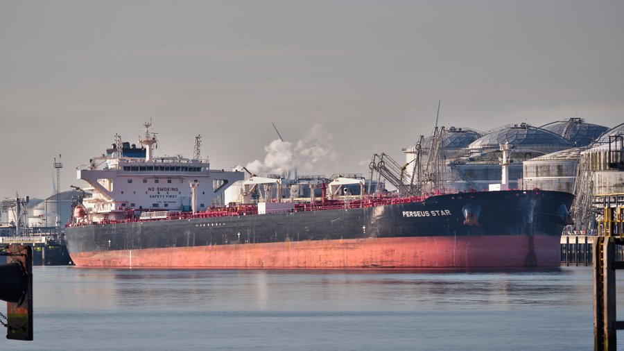 Cork Harbour Departure: PERSEUS STAR        