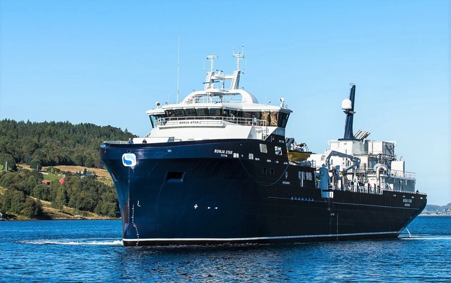  Scottish West Coast - RONJA STAR           transiting The Minch