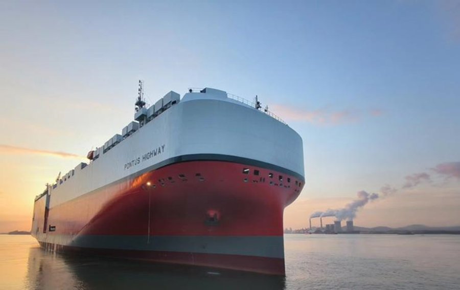 Transit: PONTUS HIGHWAY       entering English South Coast at The Dover Strait