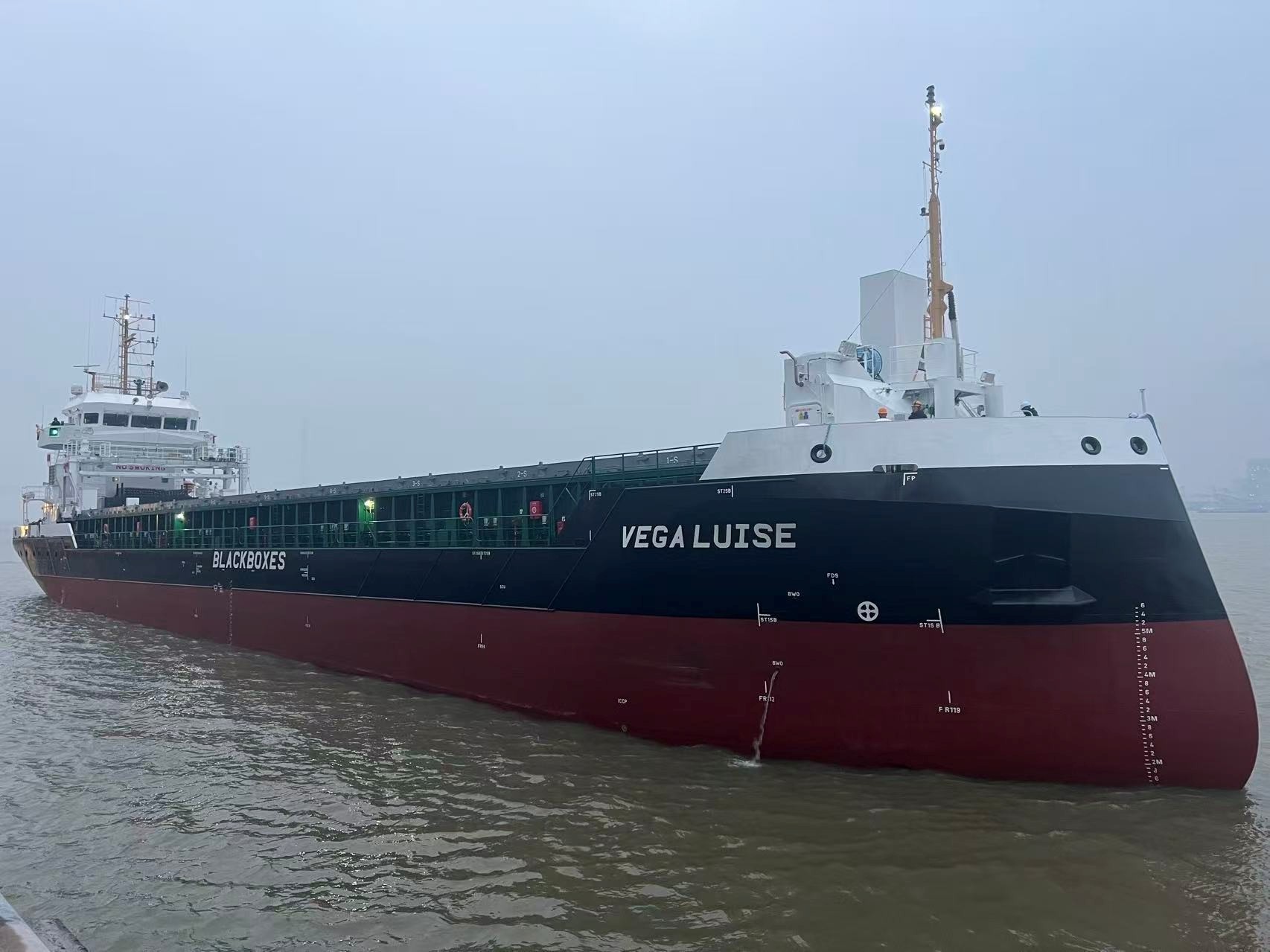 Transit: VEGA LUISE           entering English South Coast at The Dover Strait