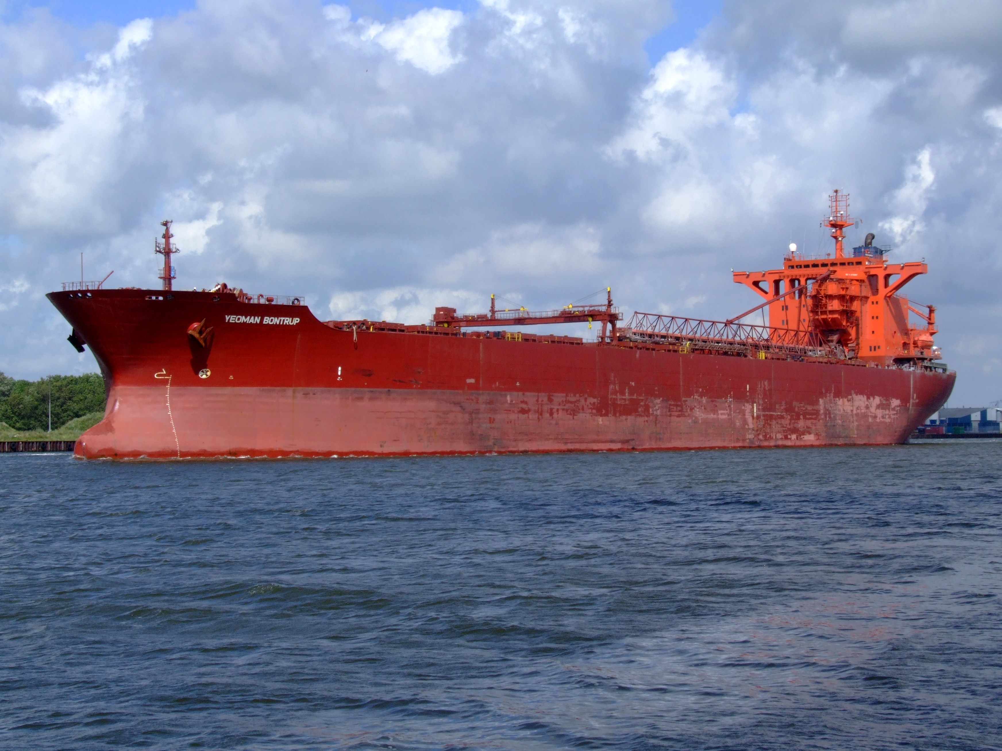  Scottish East Coast - YEOMAN BONTRUP       transiting Aberdeenshire Coast