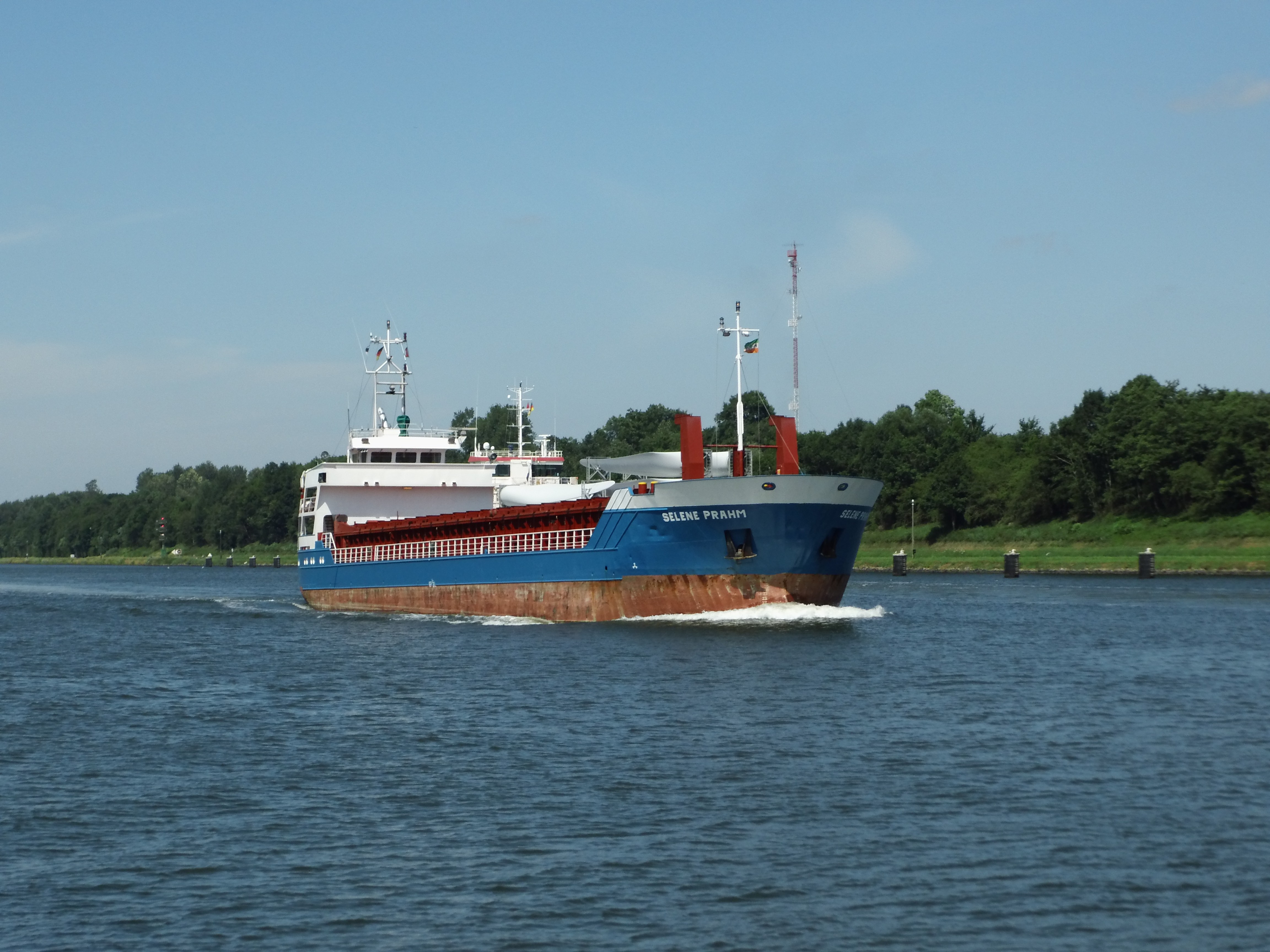 Transit: SELENE PRAHM entering English South Coast at The Dover Strait