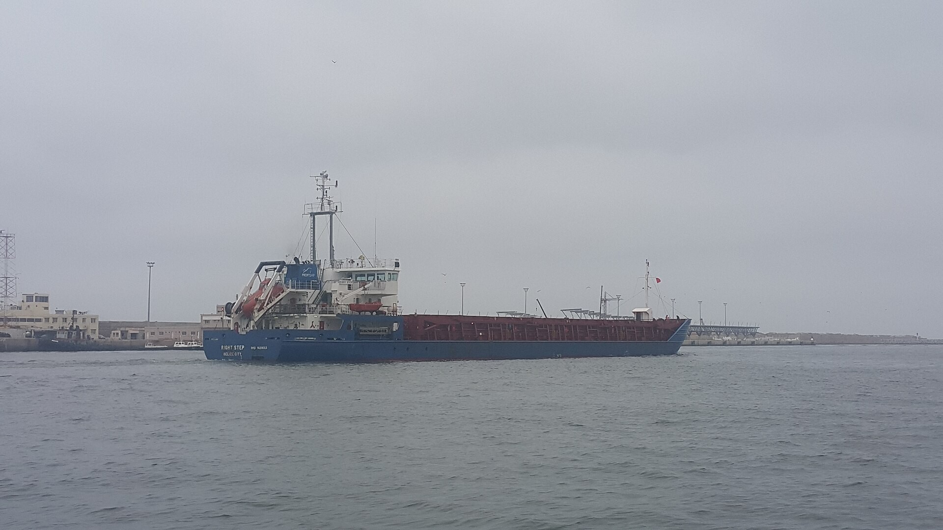 Transit: RIGHT STEP entering English South Coast at The Dover Strait